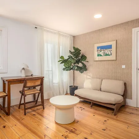 Апартаменты A Janela De Alfama *