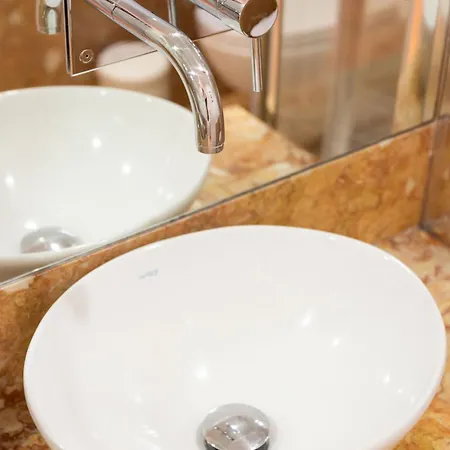 Апартаменты A Janela De Alfama *