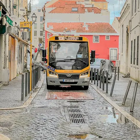 Апартаменты A Janela De Alfama *